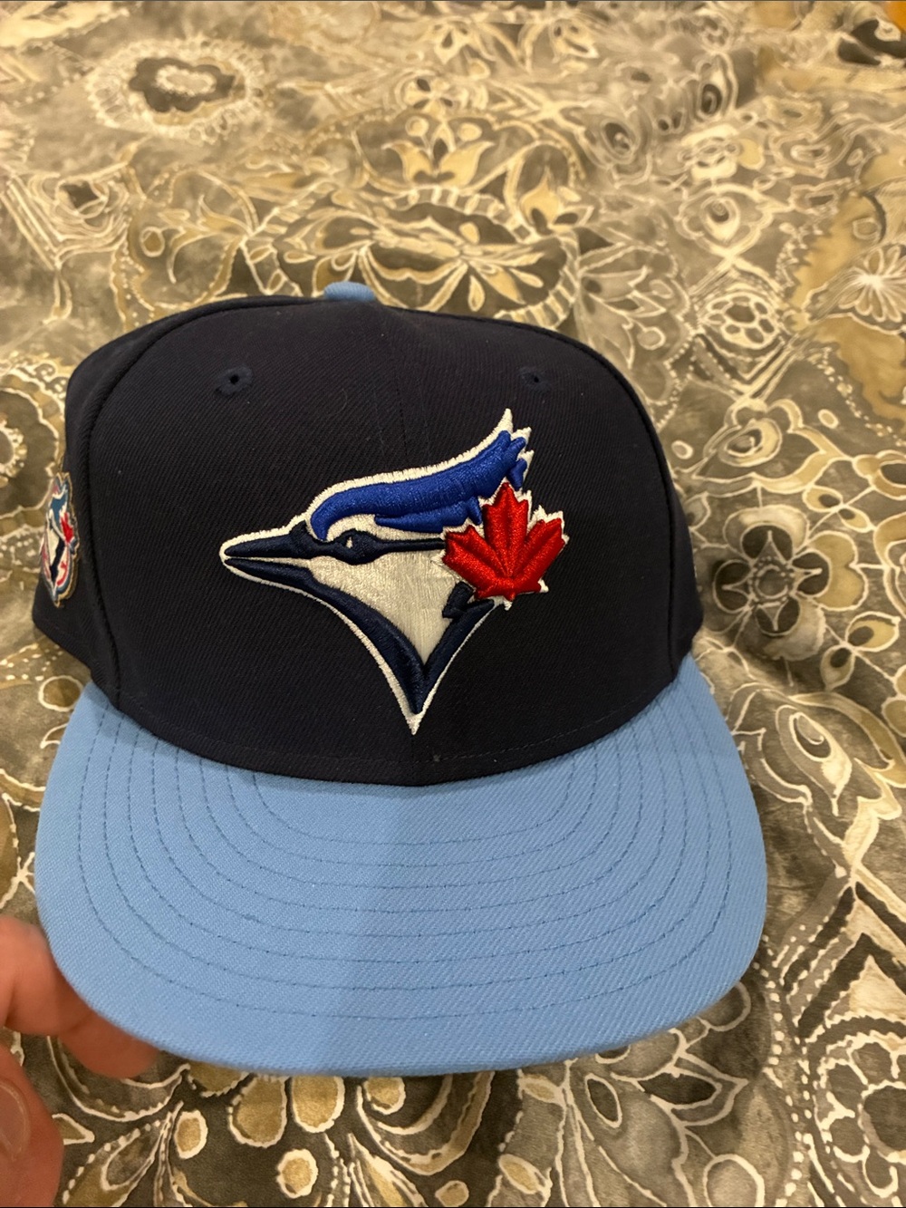 New Era 59Fifty Toronto Blue Jays Hat with 50th Anniversary Side Patch (sz 7.25)